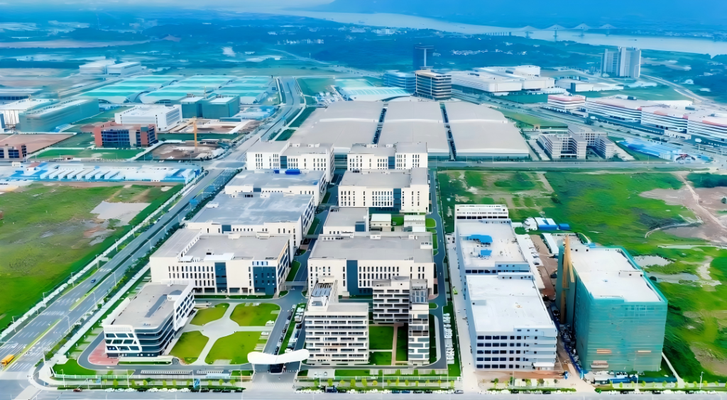 龙8头号玩家深化华南布局，，，，，，，启动肇庆智能零部件制造基地建设
